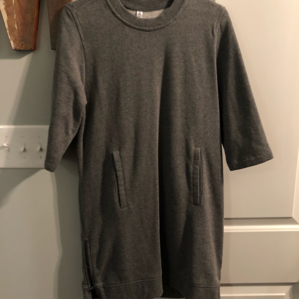 Fabletics Large Gray Sweatshirt Material Tunic